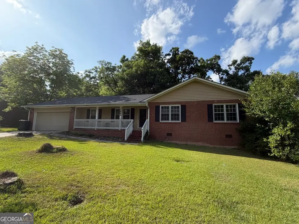 1864 Timberlane Rd