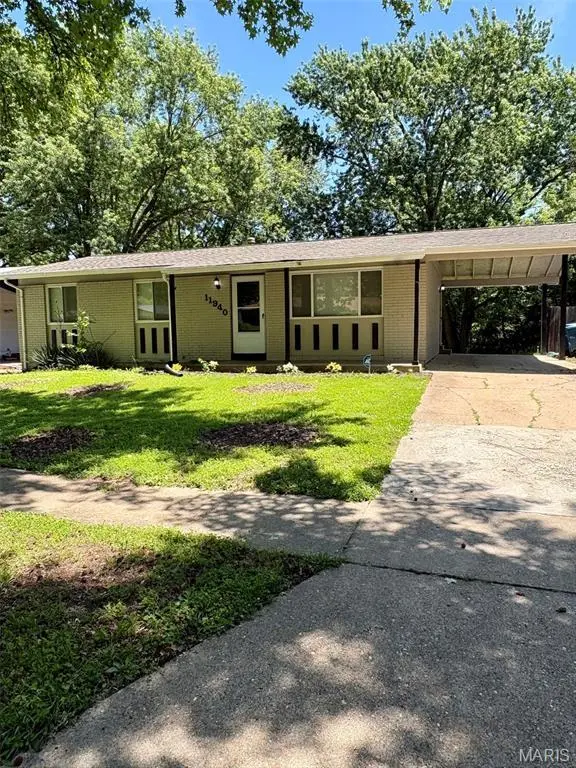 11940 San Andres Dr