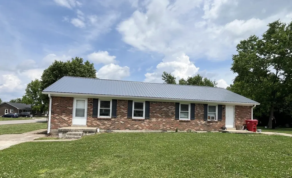 200 Longview Dr