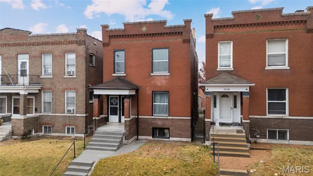 3511 Alberta St