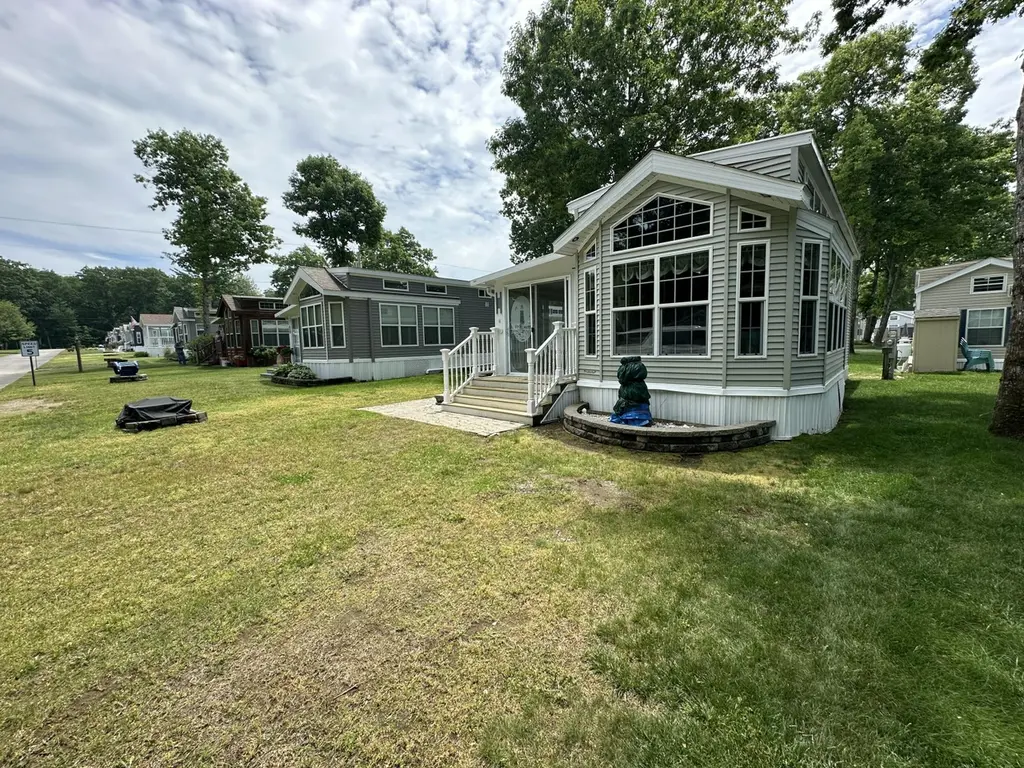 23 College Dr #625
