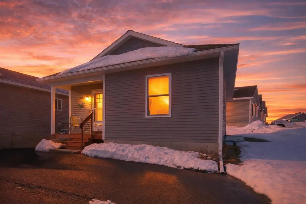 1040 Umber Dr Lot : 204