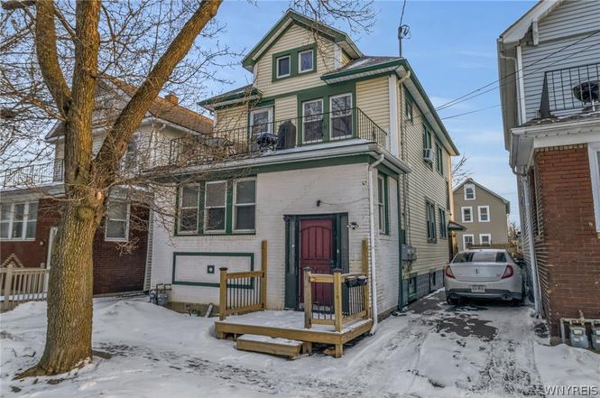 15 Blum Ave