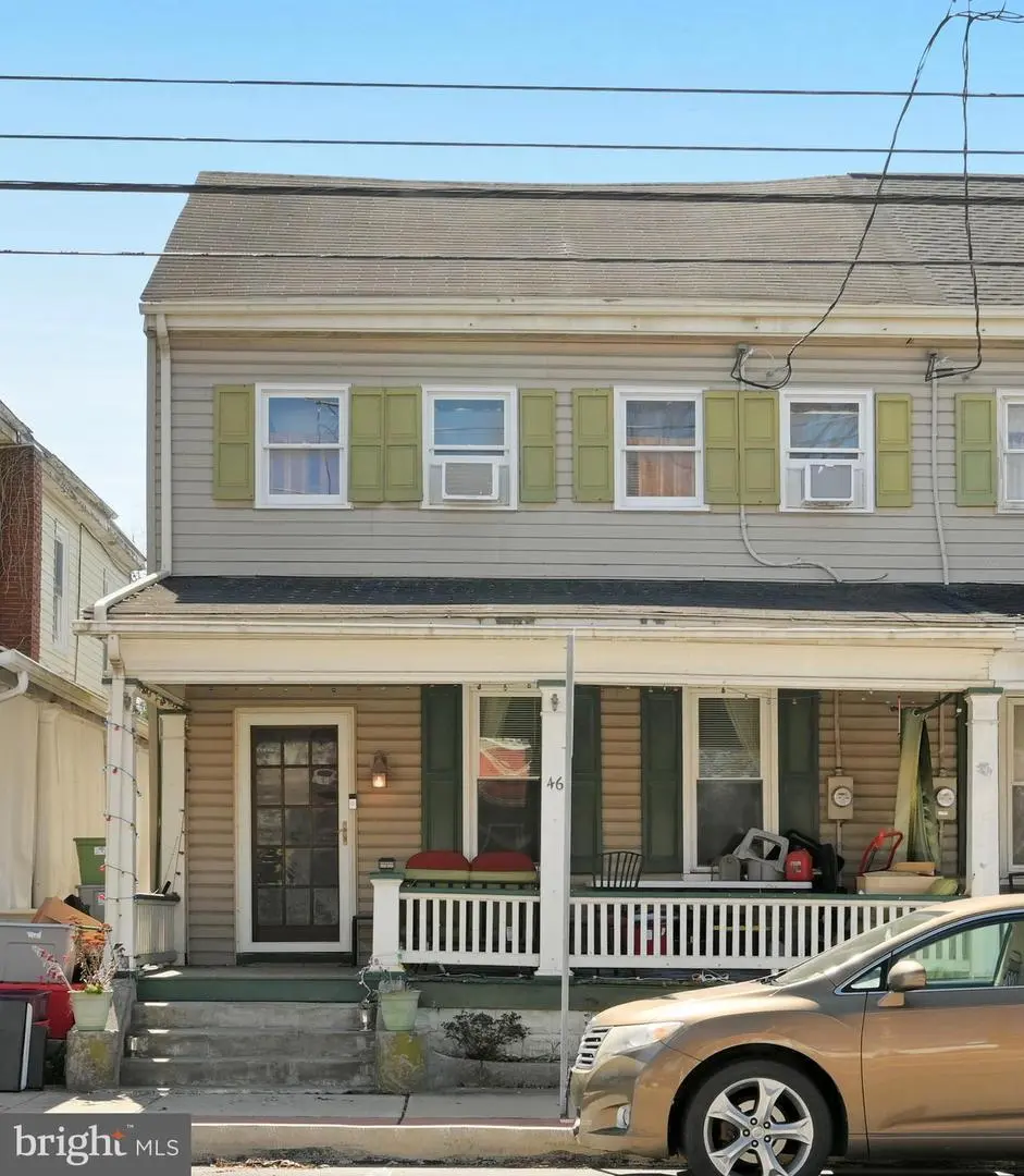 46 E Main St