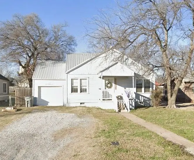 1605 NW Columbia Ave