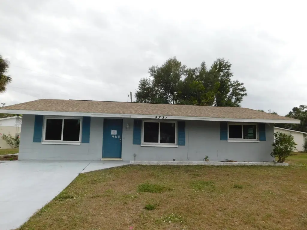 4721 Pompano Rd