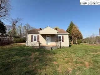 123 Stonewood Rd