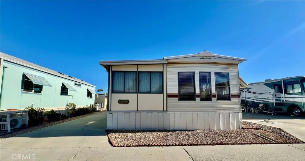 1417 Western