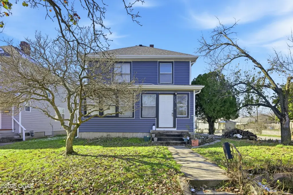528 N Sergeant Ave