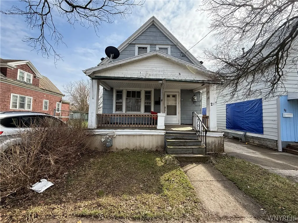 27 Lang Ave