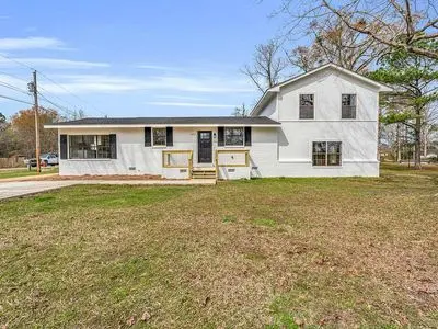 3607 Ridge Rd
