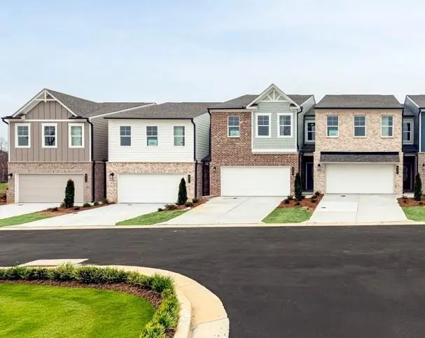 541 Raelyns Way