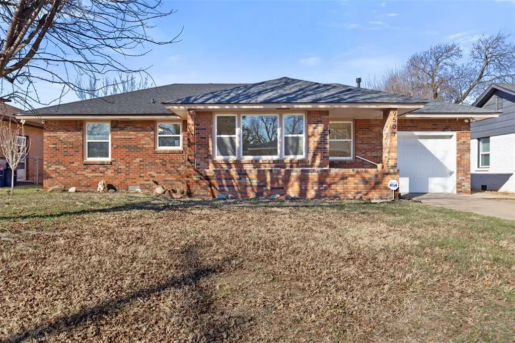 9507 Stratford Dr