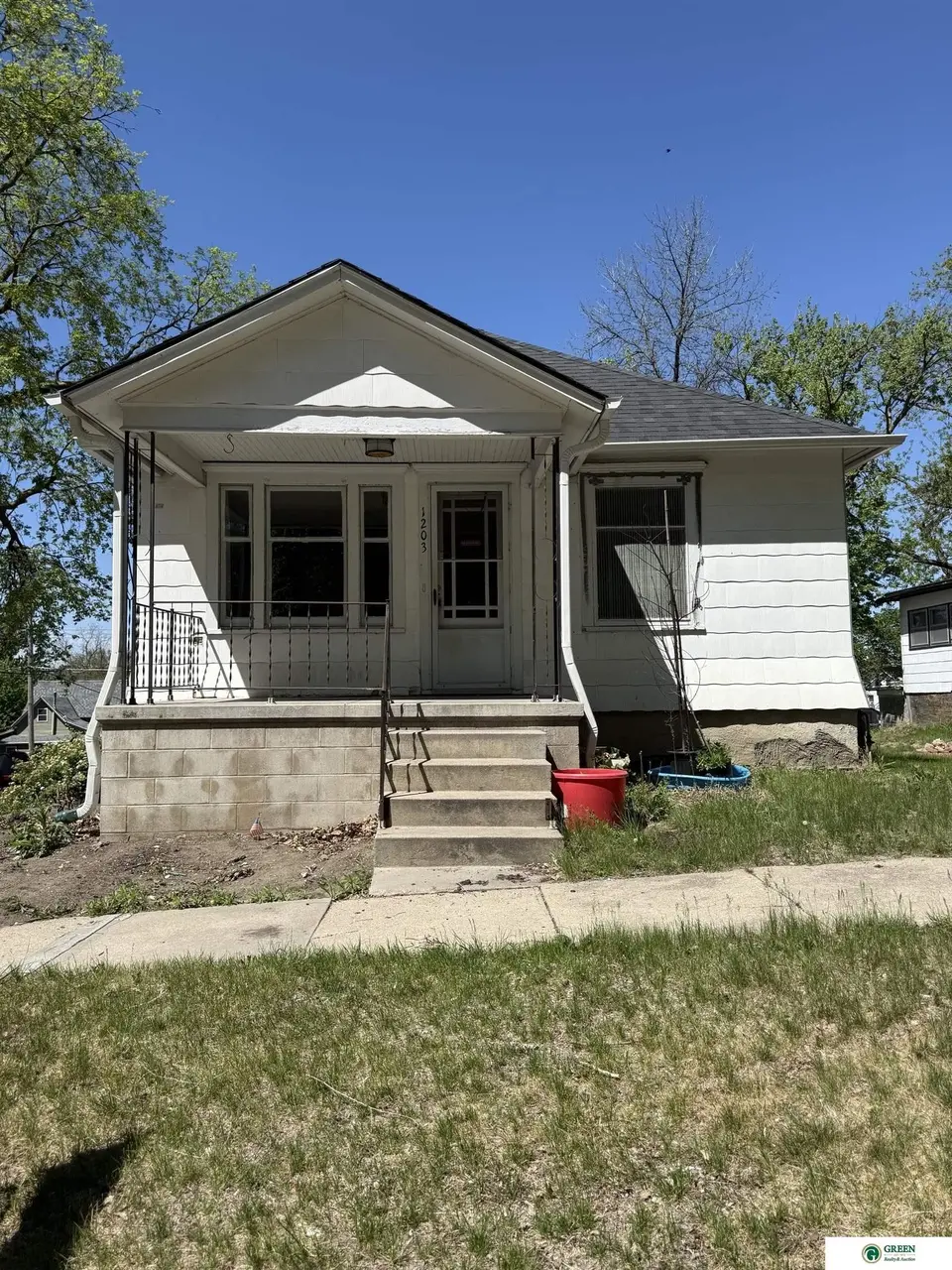 1203 N Iowa Ave