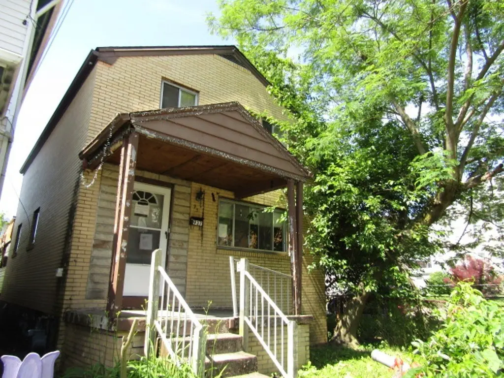 937 Woodward Ave