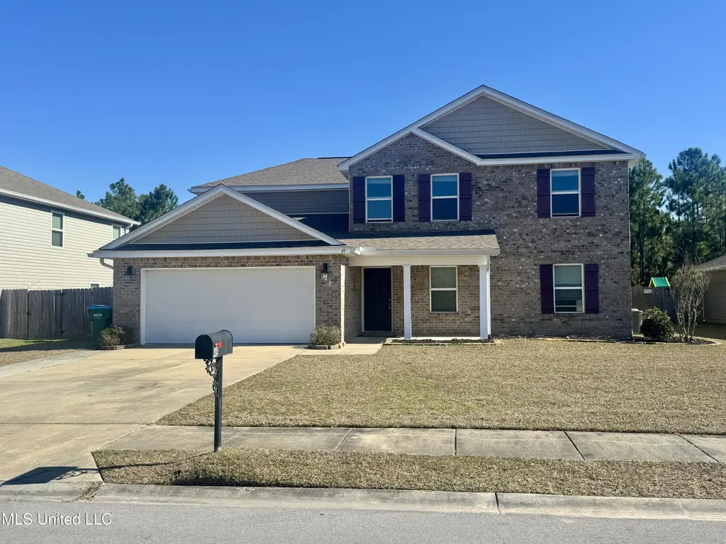 49 Whisperwood Ln