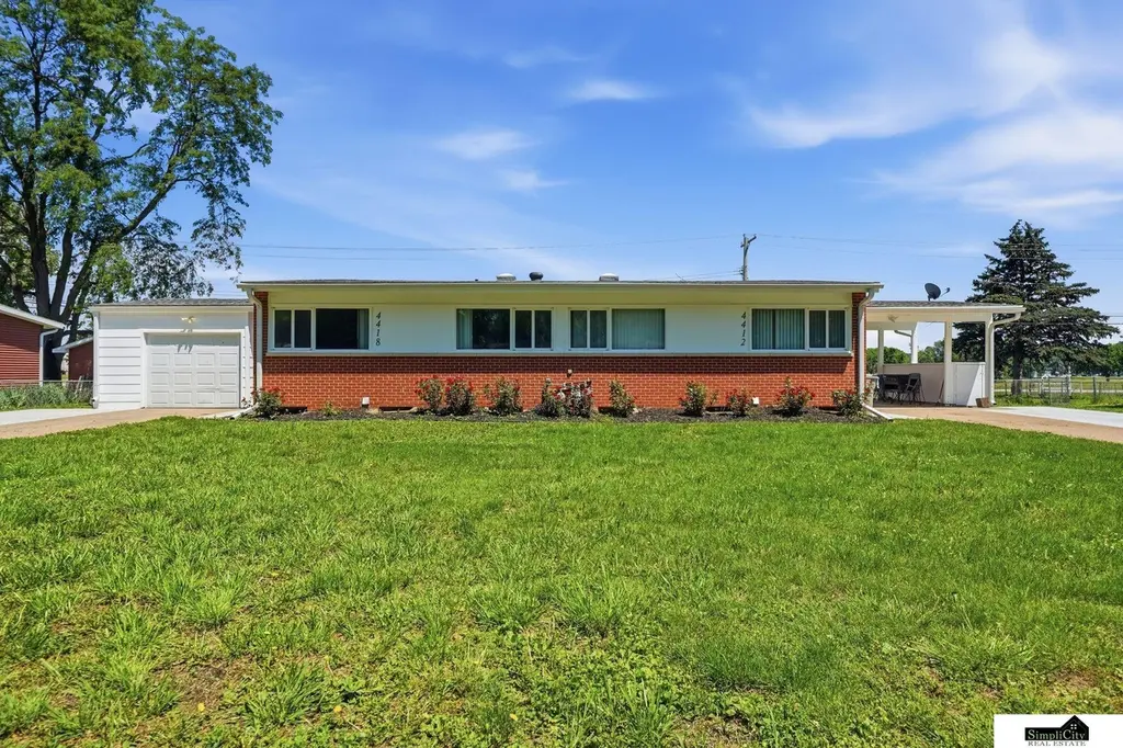 4412-4418 NW 49th St