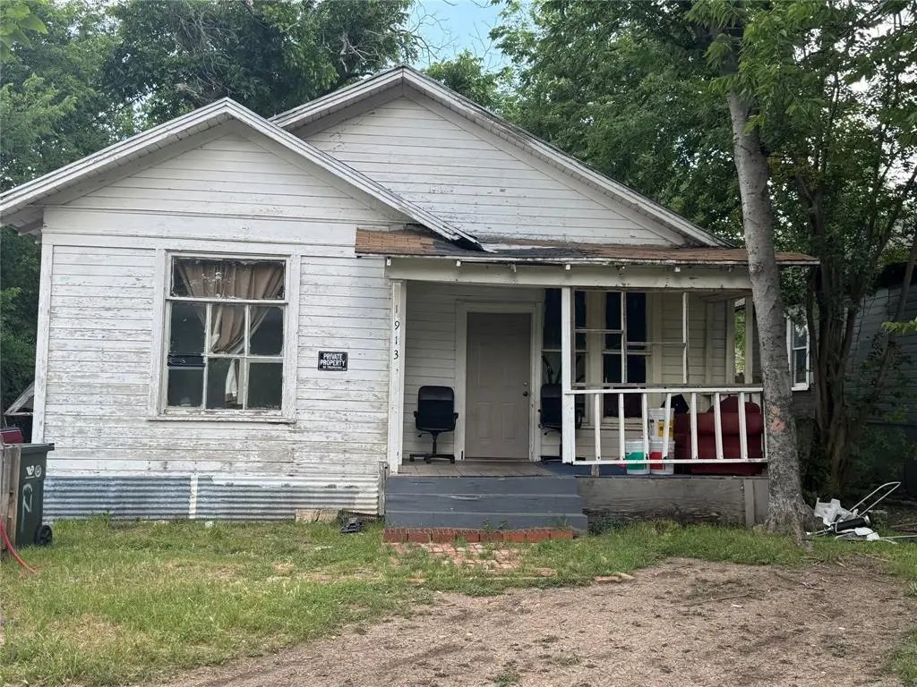 1913 Homan Ave