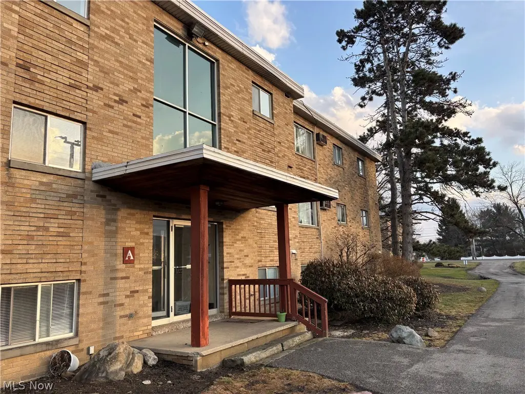 5200 Royalton Rd Unit A11