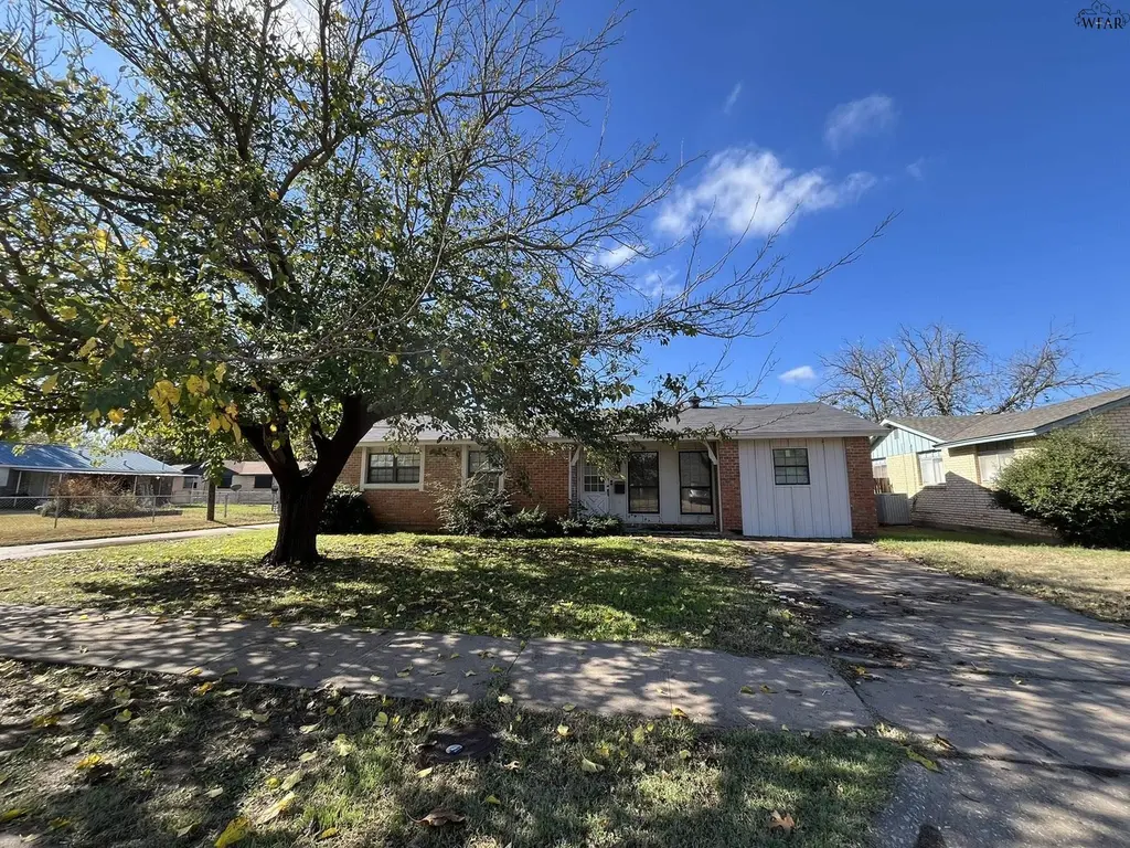 5130 Parklane Dr