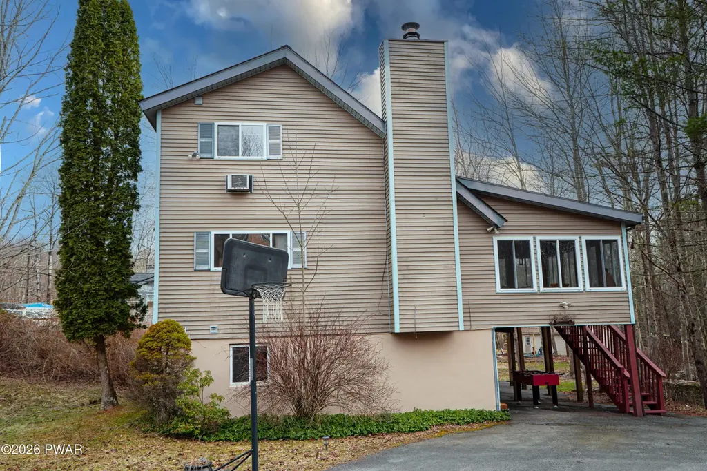 181 Windemere Ln