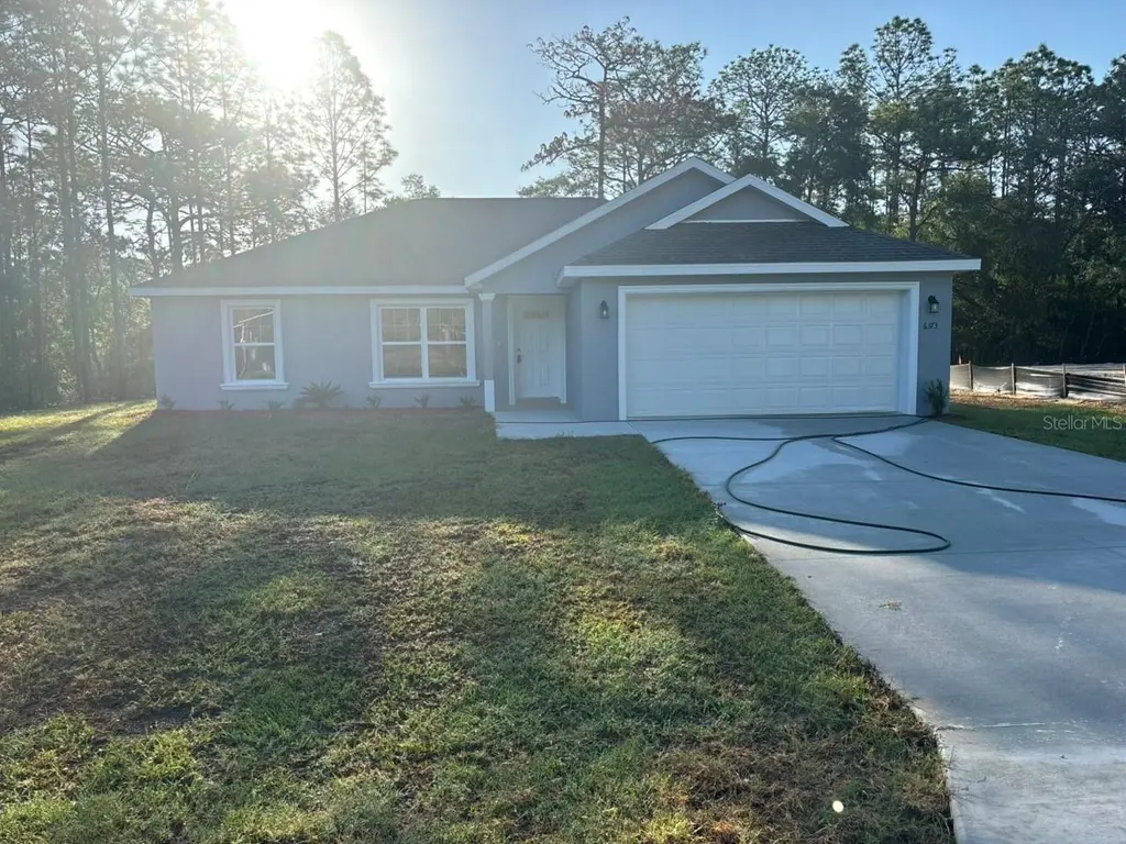 6373 N Earlshire Ter