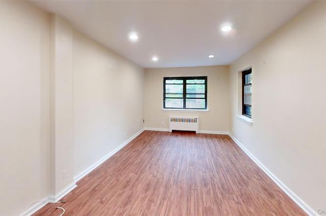 50 White Oak St Unit 4B