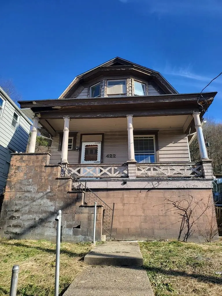 422 Warwood Ave