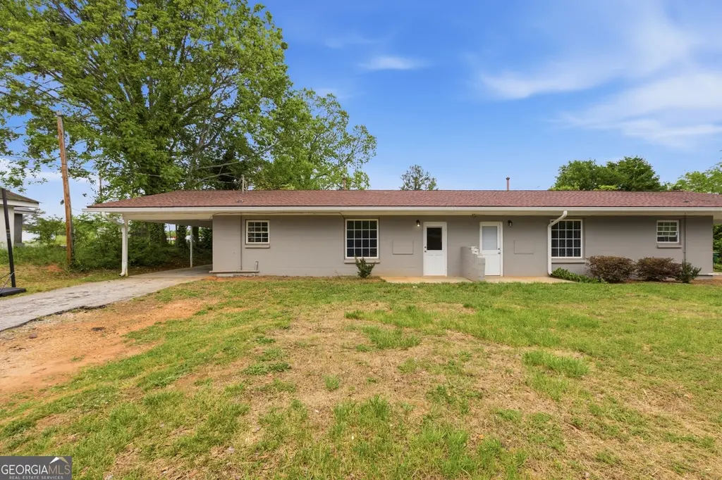 197 Camp Creek Rd