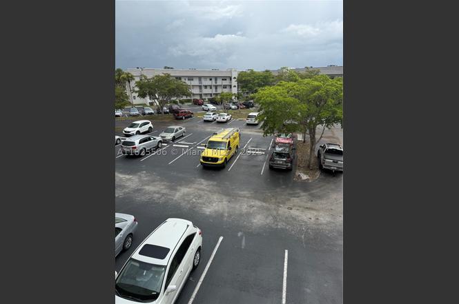 8345 Sunrise Lakes Blvd #312