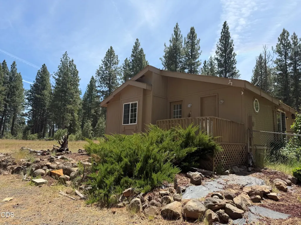 4000 Round Lake Rd Spc 4