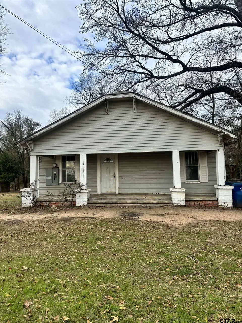 401 Joy St
