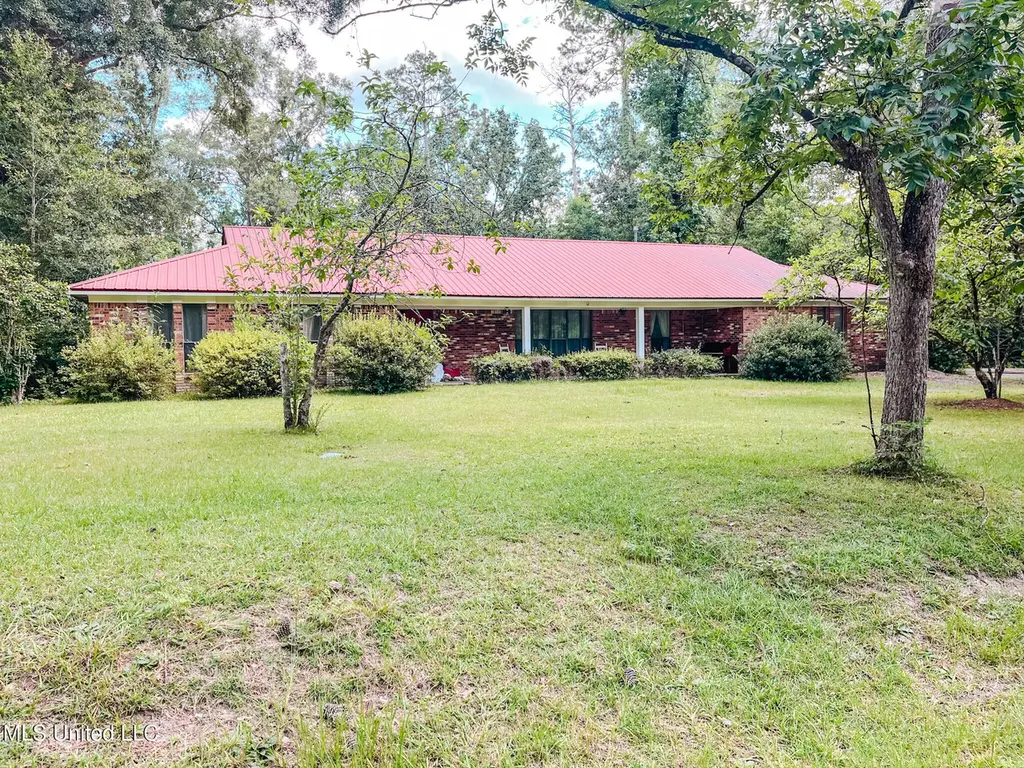 606 Maples Ave