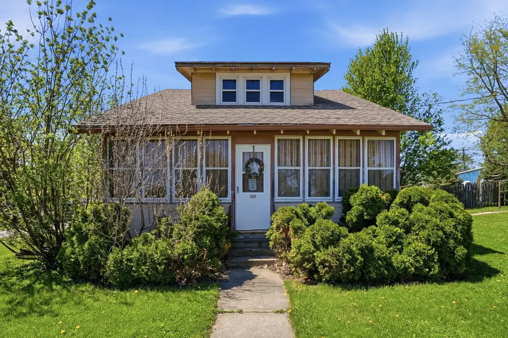 200 Sycamore Ave