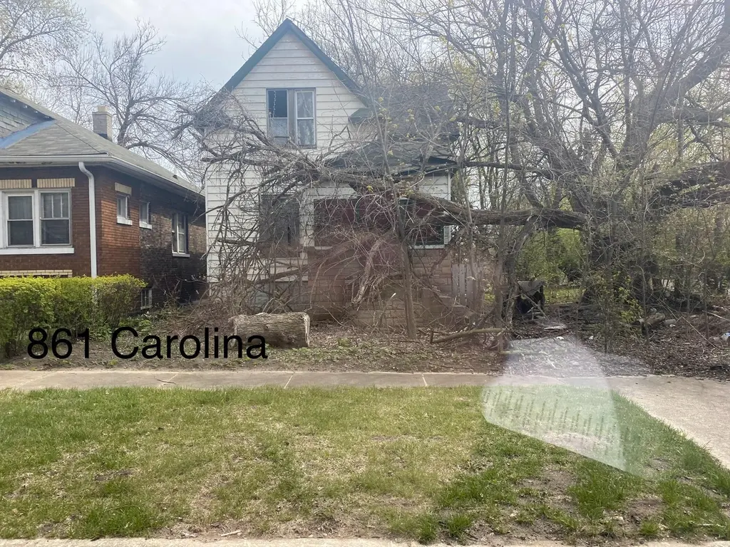 861 Carolina St