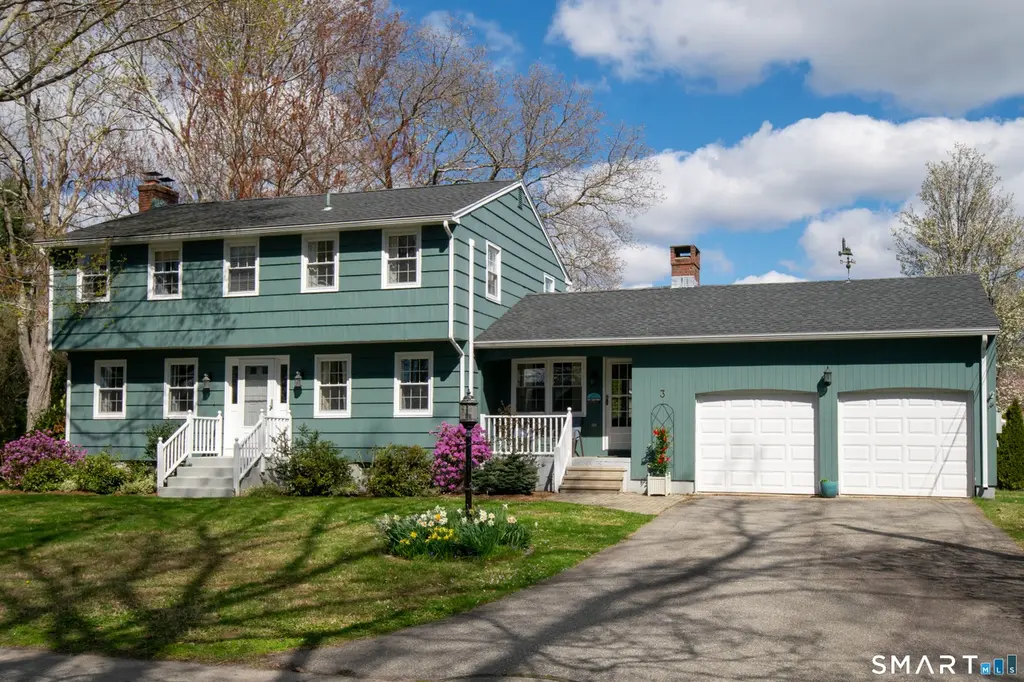 3 Deerfield Rd