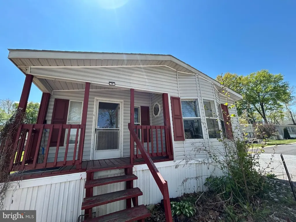132 Virginia Beach Ave