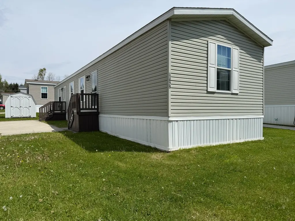 2 Bed 2 Bath Single Section Plan