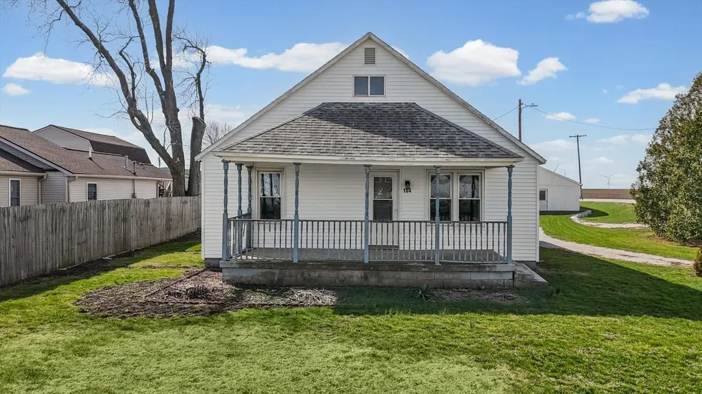 104 E Allen St