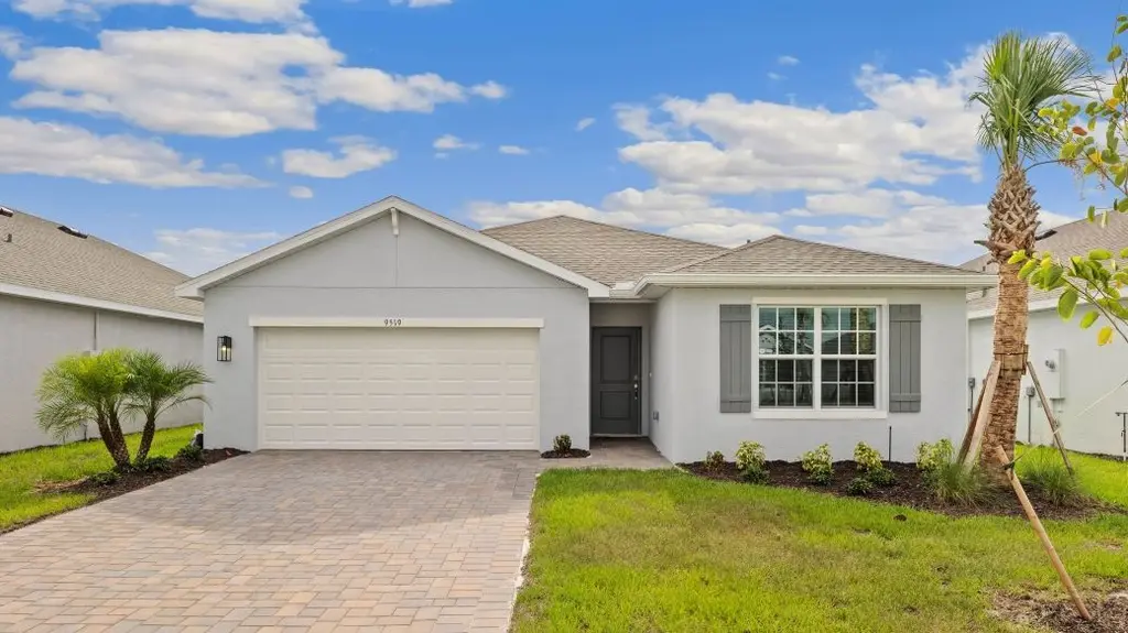 26245 Coral Lakes Dr
