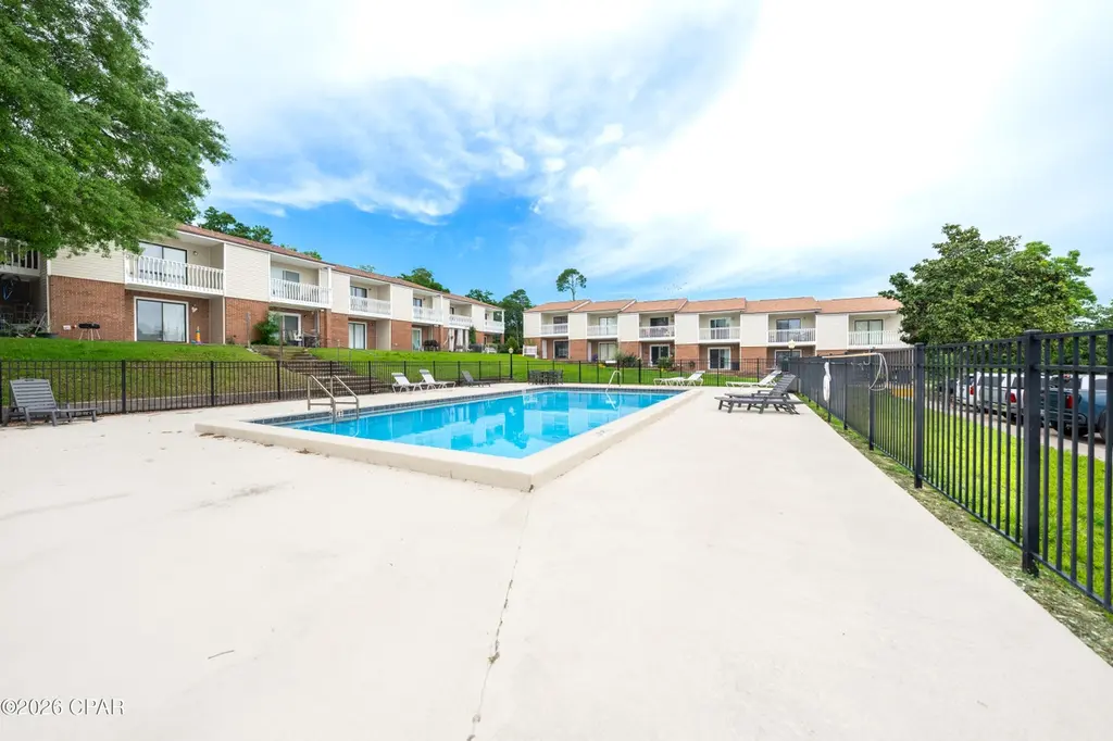 1325 W 12th St Unit C6