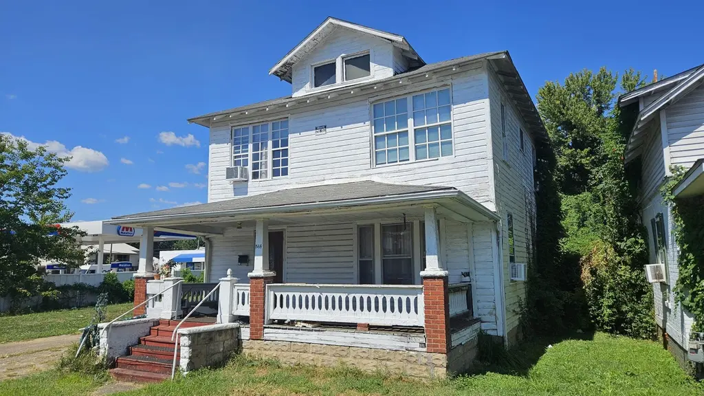 548 Bridge St