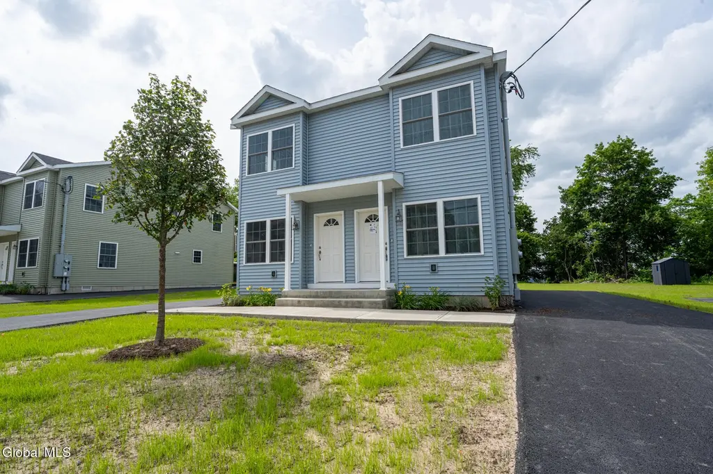 500 Summit Ave