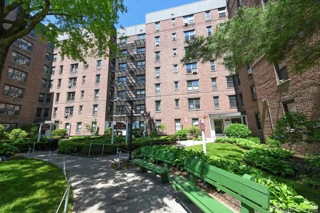 112-25 34th Ave Unit 3A
