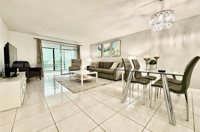 131 SE 3rd Ave #305