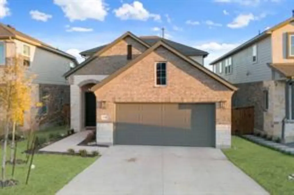 2352 Sawdust Dr
