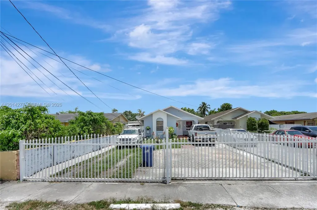 15803 NW 47th Ave