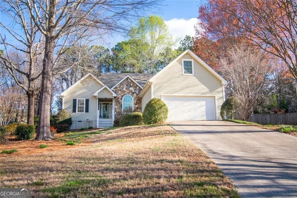 1585 Snow Hill Dr