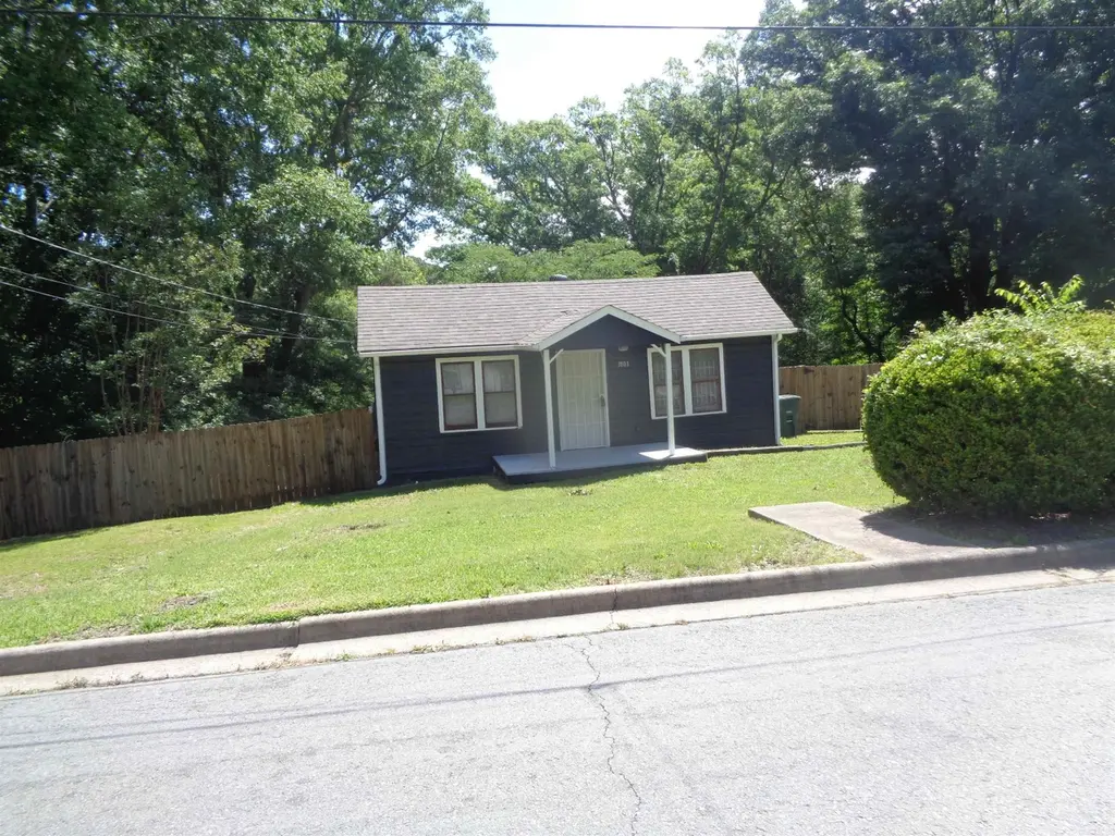 3101 Boyd St
