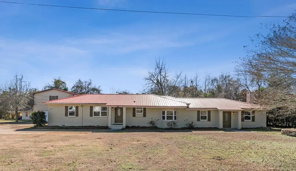 203 Ash Dr